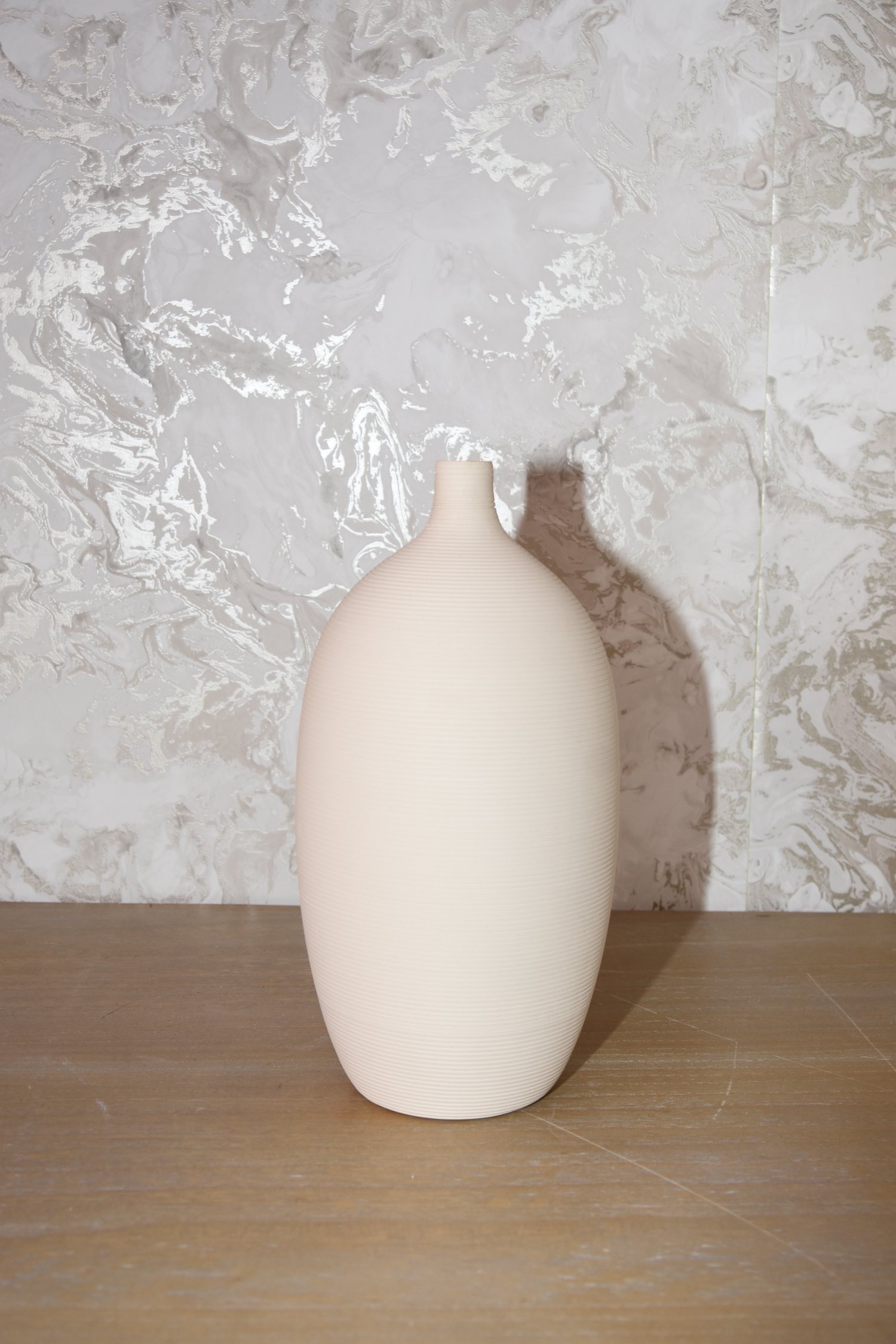 Natural cream vase