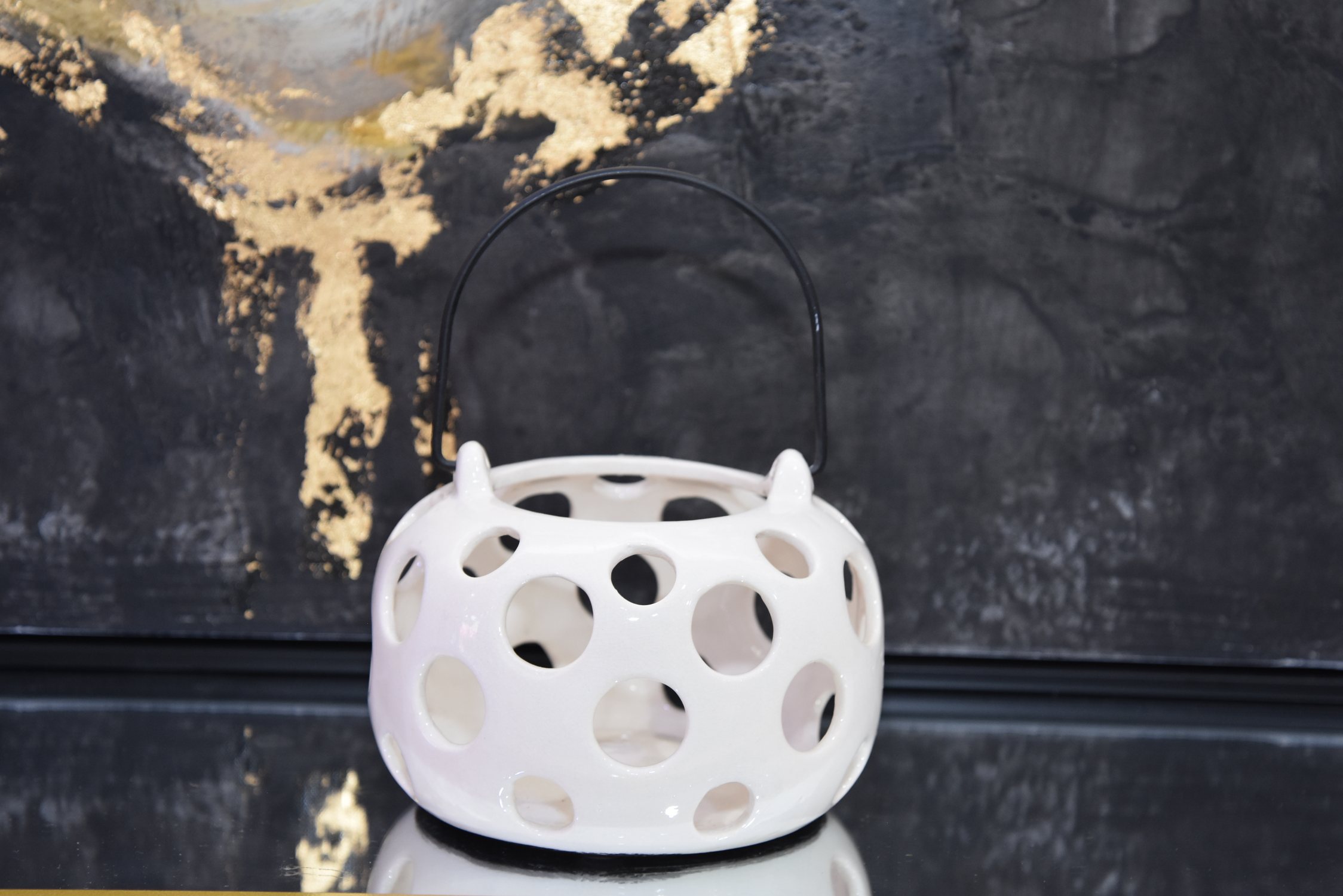 Vintage style ceramic lattern