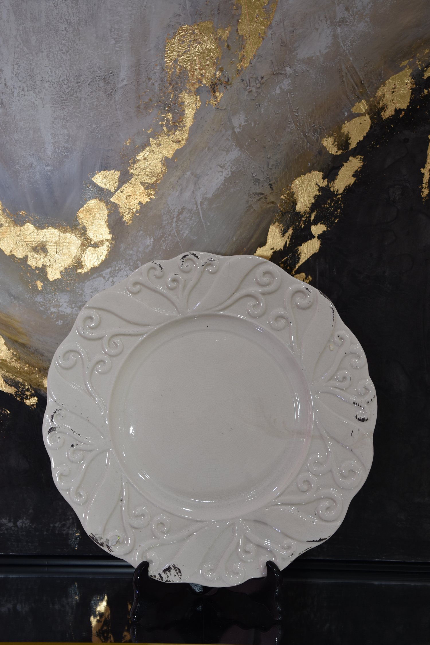 Vintage style ceramic plate