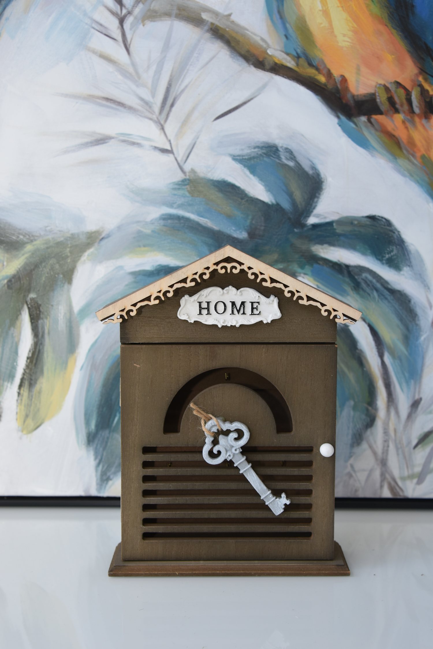 Vintagestyle wooden key box