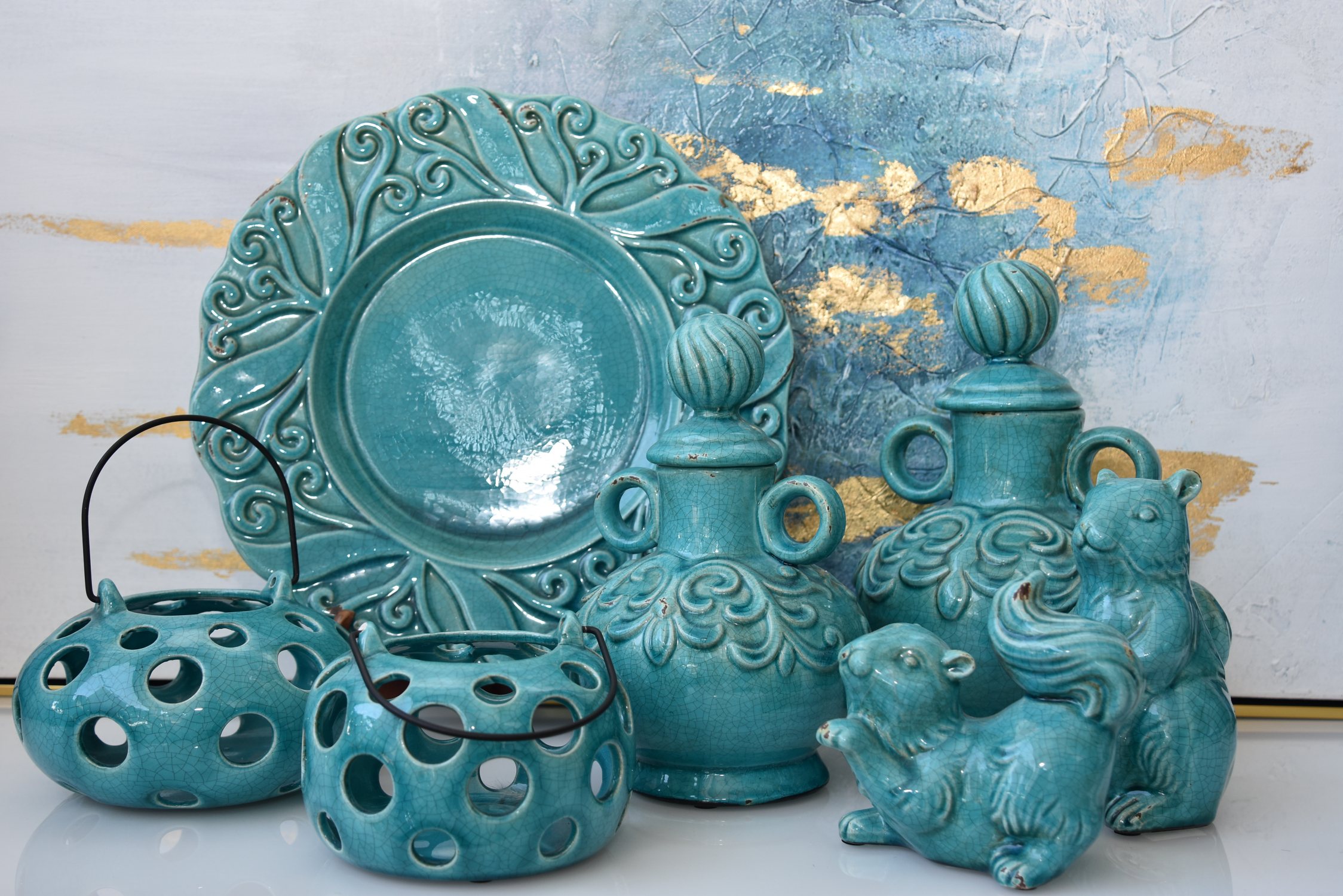 Vintagestyle ceramic tyrkouaz lattern