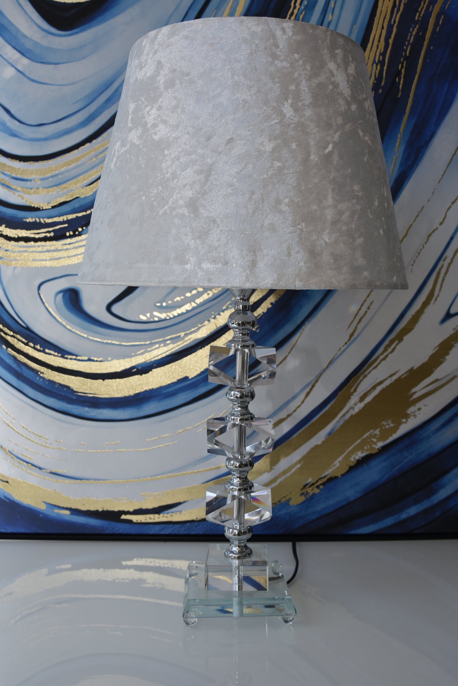 Crystal table lamp