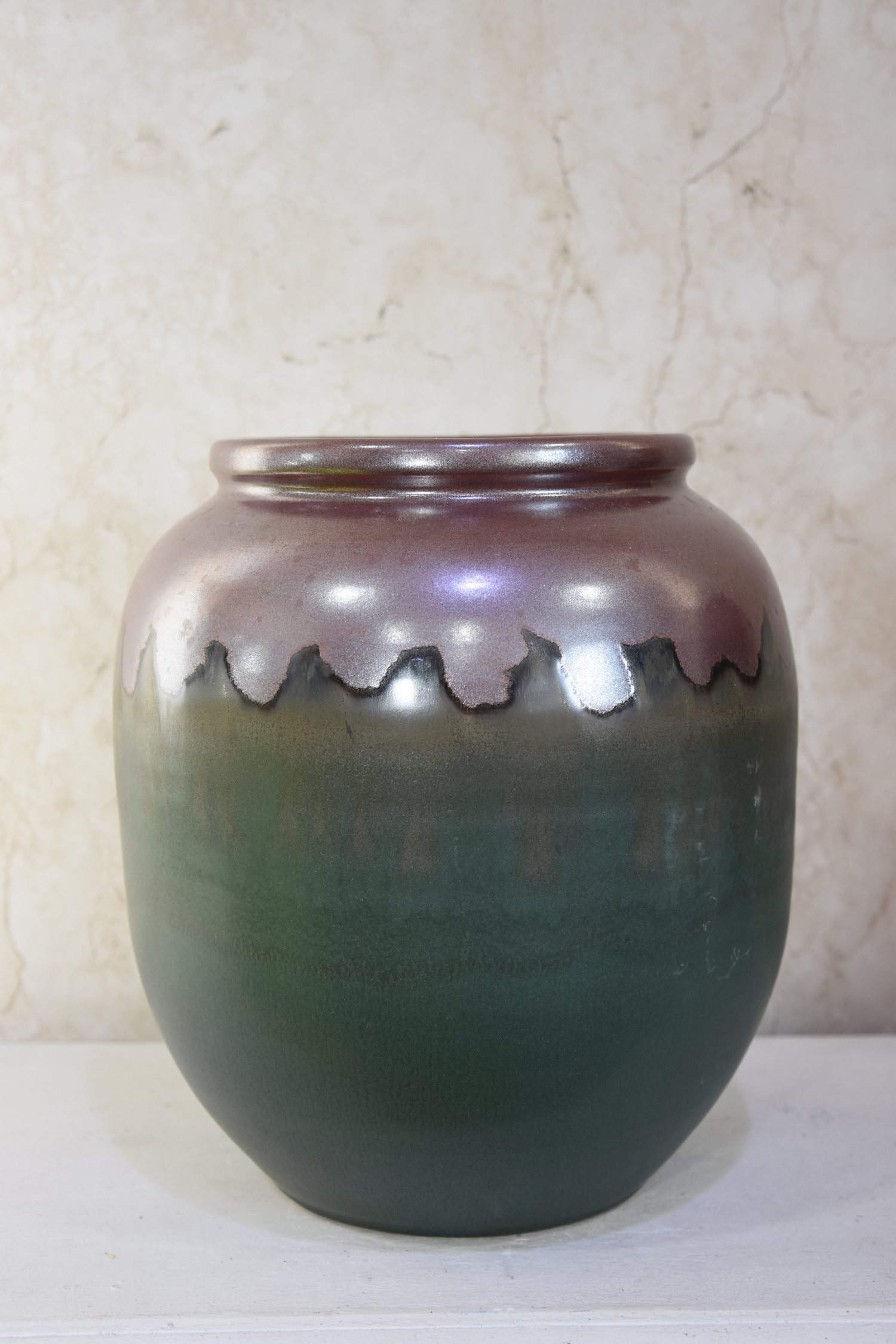Pottery art vase