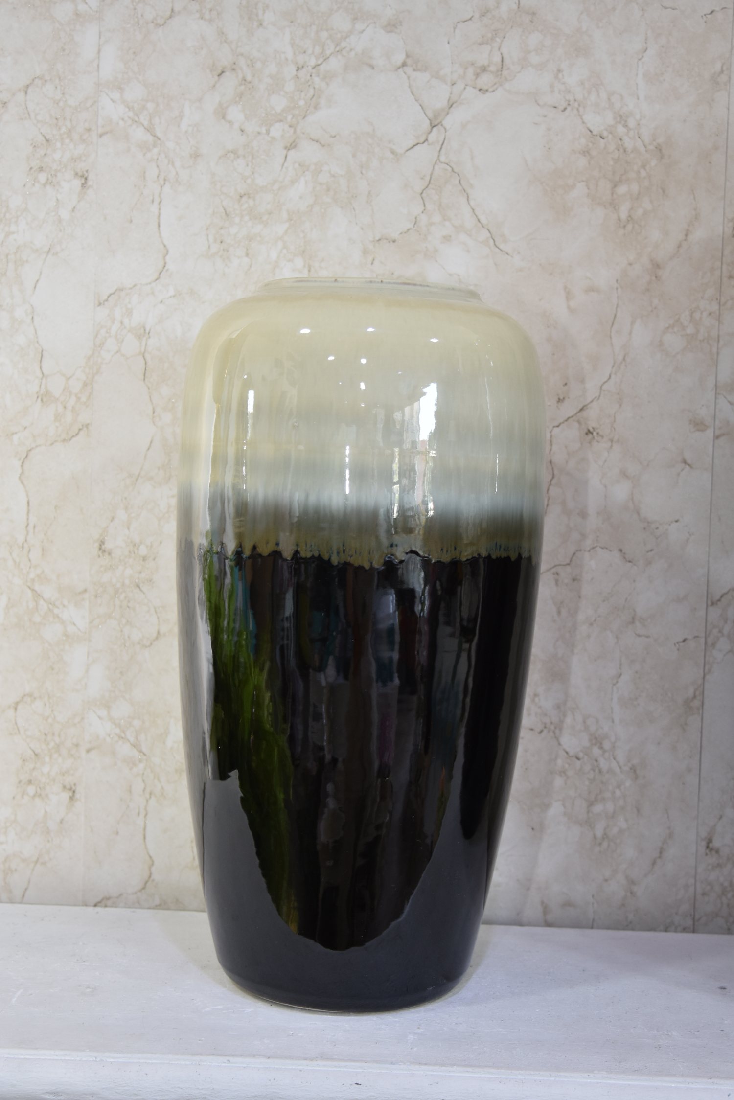 Floor pottery vase